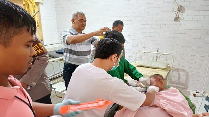 Korban penganiayaan hingga tewas, Resky (24) saat dibawa di RS Harapan Bersama Singkawang, Senin 11 Maret 2024.