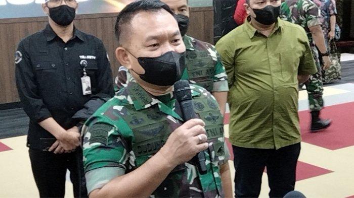 Kepala Staf Angkatan Darat (KSAD) Jenderal TNI Dudung Abdurachman saat Coffee Morning Pimpinan Redaksi Bersama KSAD di Mabesad Jakarta Pusat pada Senin 7 Februari 2022. Dudung kini digantikan Rabu 25 Oktober 2023