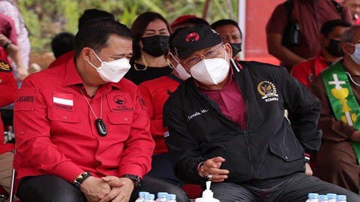 Ketua DPD PDI Perjuangan Kalbar, Lasarus dan Anggota DPR RI Komisi II Cornelis saat berbincang belum lama ini.