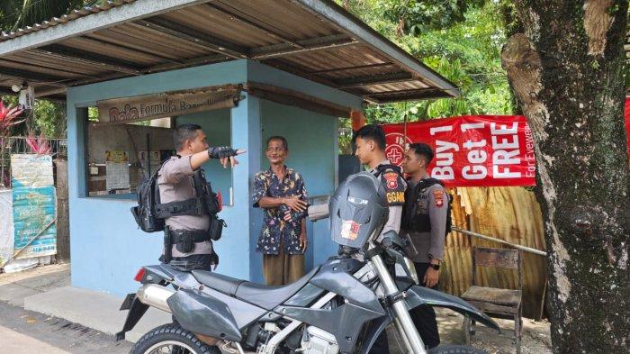 Enggang Polresta Pontianak melaksanakan patroli dialogis di Jl. Anggrek, Kecamatan Pontianak Selatan, dengan tujuan menyambangi petugas jaga setempat.