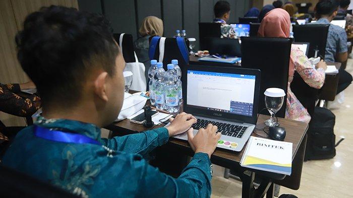 Salah satu peserta Bimtek Jurnalistik, Protokoler & Public Speaking yang digelar ATR/BPN Provinsi Kalbar dan Tribun Pontianak di Hotel Orchardz Pontianak, Jalan Gajahmada, Kamis 14 September 2023.