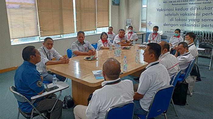 Suasana perumusan metode pelaksanaan Mayora Academy.