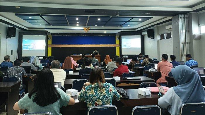 Suasana sosialisasi Aplikasi Pinandu LLDIKTI XI di Universitas Muhammadiyah Pontianak, Kamis (24/8).