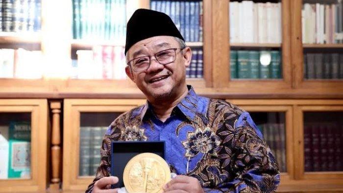 Abdul Mu'ti Menteri Pendidikan Dasar dan Menengah