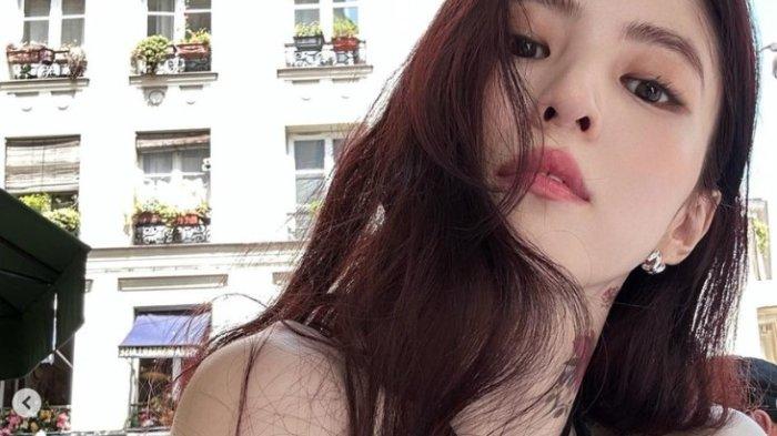 Tak Hanya Cantik, Ini Pesona dan Sikap Han So Hee yang Dipuji Penggemar (Instagram @xeesoxee)