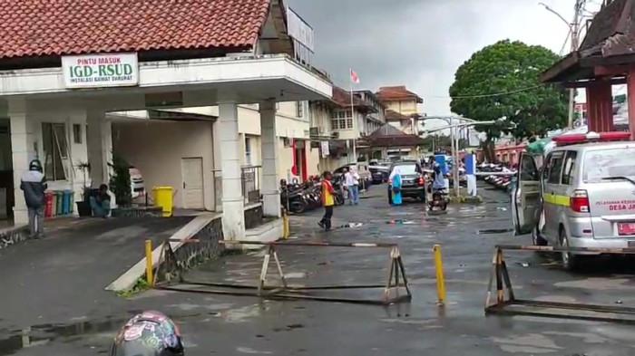 KONDISI RSUD - Kondisi RSUD dr Soekardjo Kota Tasikmalaya yang berada di wilayah Kecamatan Tawang, Kota Tasikmalaya. Rencananya RS tersebut bakal menjadi salah satu rumah sakit yang diambil alih oleh Pemprov Jabar.