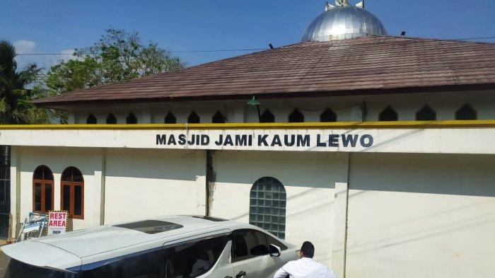 Masjid Jami Kaum Lewo Kabupaten Garut