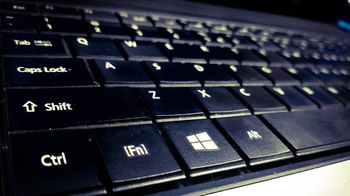 Iustrasi Keyboard-Tombol di Laptop yang Dikombinasikan
