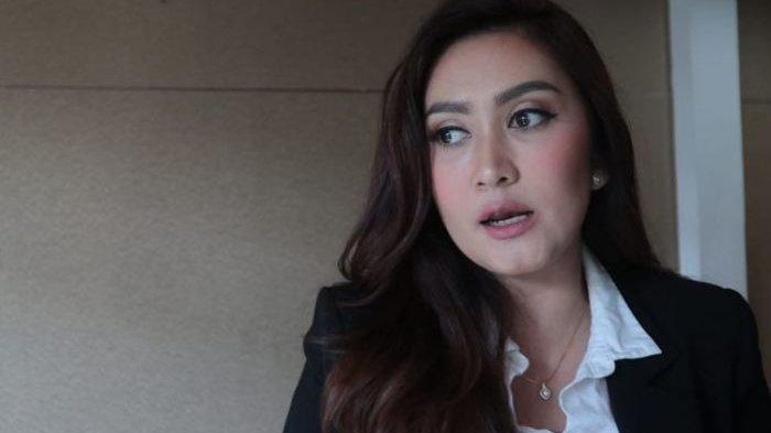 Artis peran Nafa Urbach saat ditemui di kawasan Kemang, Jakarta Selatan, Kamis (27/6/2019).