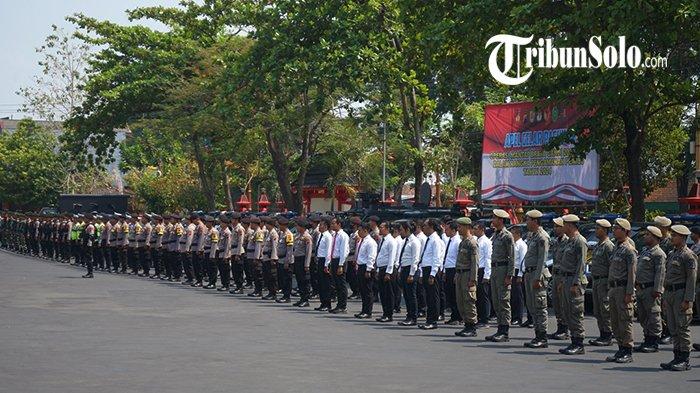 ILUSTRASI APEL. Foto diambil di Sukoharjo, Jumat (20/10/2023). Ini terkait dengan adanya 83 ASN di Sragen yang tidak masuk di hari pertama kerja.