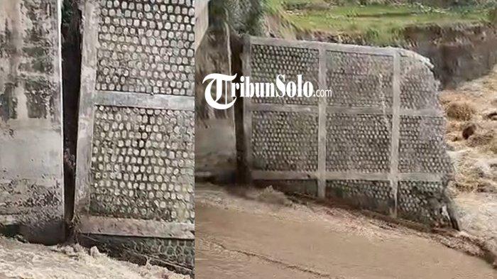 Kondisi tanggul dekat jembatan penghubung Jawa Tengah dan Jawa Timur yang ambrol diterjang banjir di Desa Jambeyan, Kecamatan Sambirejo, Kabupaten Sragen.