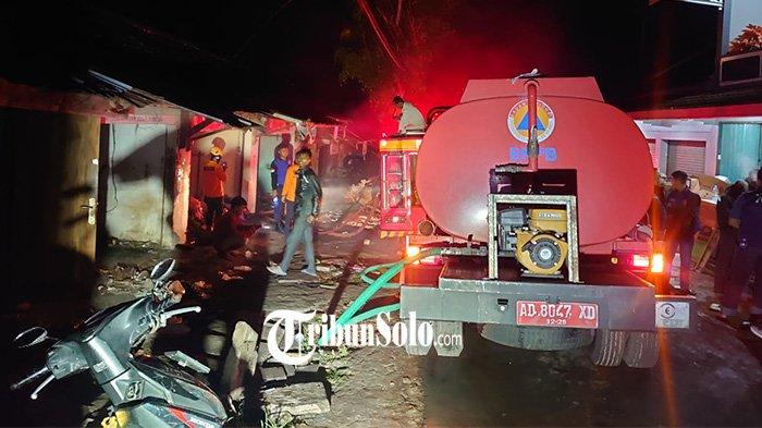 Detik-detik pasar Karanggede terbakar, Minggu dini hari (4/11/2024)