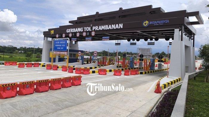 TOL SOLO JOGJA - Gerbang Tol Prambanan di Kecamatan Jogonalan, Kabupaten Klaten, Kamis (13/3/2025).