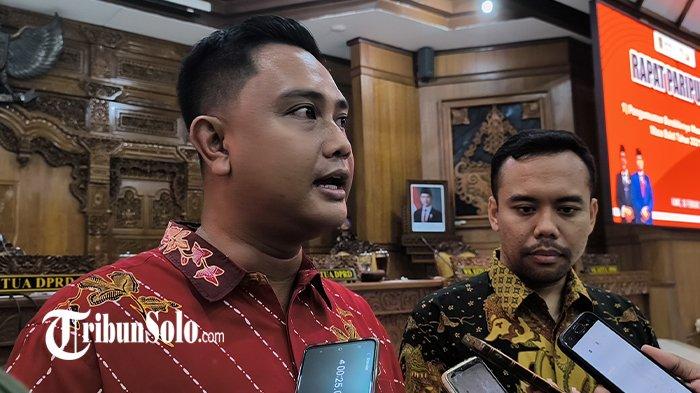 HAMENANG DAN BENNY. Bupati Kabupaten Klaten terpilih Hamenang Wajar Ismoyo dan Wakil Bupati Klaten terpilih Benny Indra Ardhianto saat ditemui di Klaten, beberapa waktu lalu. Keduanya bakal dilantik sebagai kepala daerah di Jakarta, 20 Februari 2025 mendatang.