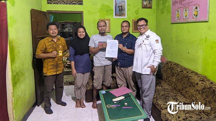 KPU Sukoharjo sedang melakukan verifikasi faktual pendukung Bacabup dan Bacawabup jalur Independen