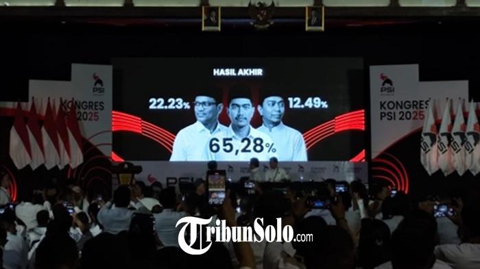 Jadi Ketua Umum PSI lagi, Kaesang Pangarep unggul dalam proses penghitungan suara pemilihan Ketum PSI melalui e-voting di Kongres Nasional PSI di Solo, Sabtu (19/7/2025).