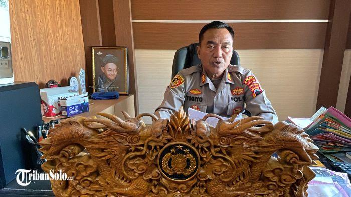 UNGKAP KASUS PENUSUKAN - Kapolsek Kartasura, AKP Tugiyo saat ditemui TribunSolo.com, Selasa (22/7/2025). Polisi akhirnya mengamankan pelaku penusukan terhadap seorang pengemudi ojek online (ojol) di Desa Makamhaji, Kecamatan Kartasura, Kabupaten Sukoharjo, pada Senin (21/7/2025) pagi.