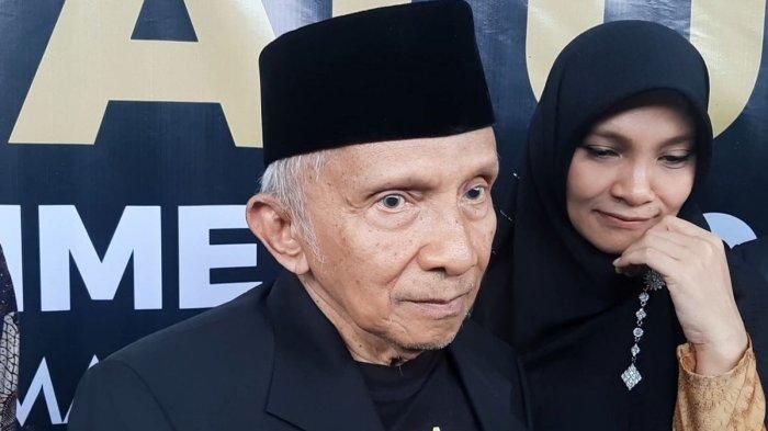 POTRET AMIEN RAIS - Ketua Majelis Syura Partai Ummat, Amien Rais saat menemui wartawan usai menghadiri Syawalan dan Rapat Kerja Wilayah I Partai Ummat di Kompleks Yayasan Budi Mulia Dua Jalan Raya Tajem Km 3, Ngemplak, Kabupaten Sleman, Sabtu (29/04/2023).(KOMPAS.COM/YUSTINUS WIJAYA KUSUMA)
