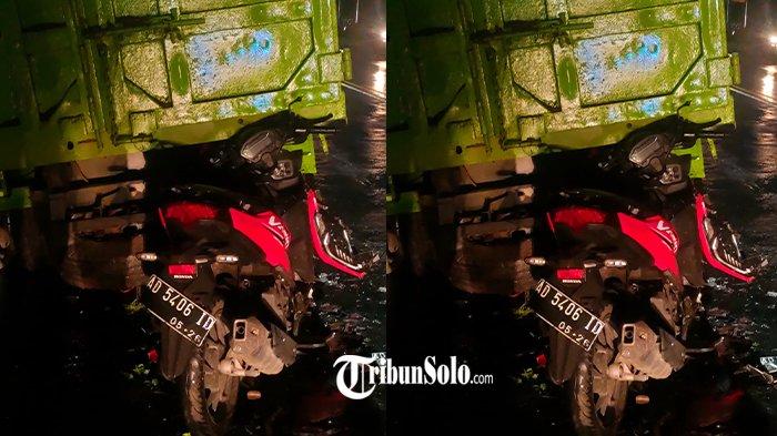 MOTOR TABRAK TRUK - Kondisi sepeda motor Honda Vario AD 5406 ID usai menabrak truk dump yang sedang berhenti di badan jalan Solo-Semarang, tepatnya di Boyolali, Rabu (9/4/2025) dini hari. Pengendara sepeda motor itu diketahui meninggal dunia dalam perjalanan menuju rumah sakit.