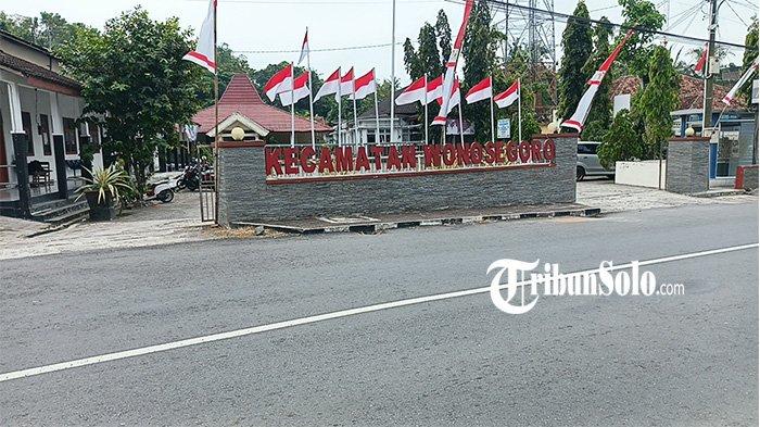 KANTOR KECAMATAN WONOSEGORO. Potret suasana kantor Kecamatan Wonosegoro, Boyolali, Jawa Tengah, Jumat (13/6/2025) Daerah yang menjadi lokasi KKN mantan Presiden Joko Widodo saat berkuliah di UGM.