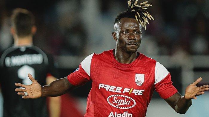 Moussa Sidibe dalam laga Persis Solo vs Madura United di Stadion Manahan Solo, Jumat (13/9/2024).