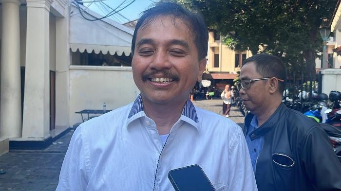POLEMIK IJAZAH JOKOWI - Pakar Telematika, Roy Suryo menanggapi soal pemeriksaan Presiden RI ke-7, Joko Widodo (Jokowi) di Polresta Solo, Jawa Tengah pada Rabu (23/7/2025).