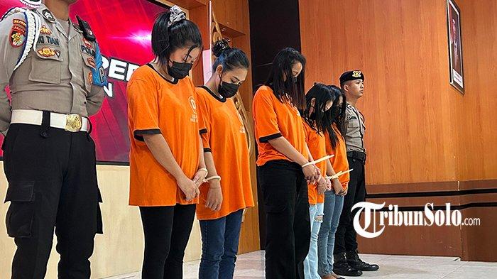 Potret 5 perempuan tersangka penganiayaan anak di bawah umur di Klaten. Polisi masih memburu satu tersangka lain