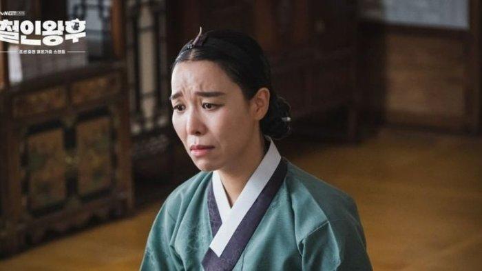Potret Cha Chung Hwa, Pemeran Dayang Choi di KDrama 'Mr. Queen'