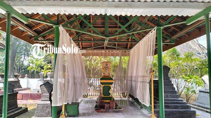 Potret makam Sedah Mirah di pemakaman Astana Keraton Kartasura, Jumat (17/3/2023).