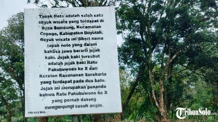 JEJAK KAKI RAJA SOLO : Situs tapak Noto di Desa Sumbung, Kecamatan Cepogo, difoto Kamis (13/2/2025). Situs yang diyakini bekas telapak kaki Susuhunan Pakubuwana X itu nampak tak terawat.