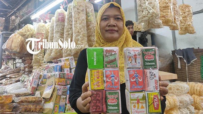 Teh Oplosan di Pasar Gede.