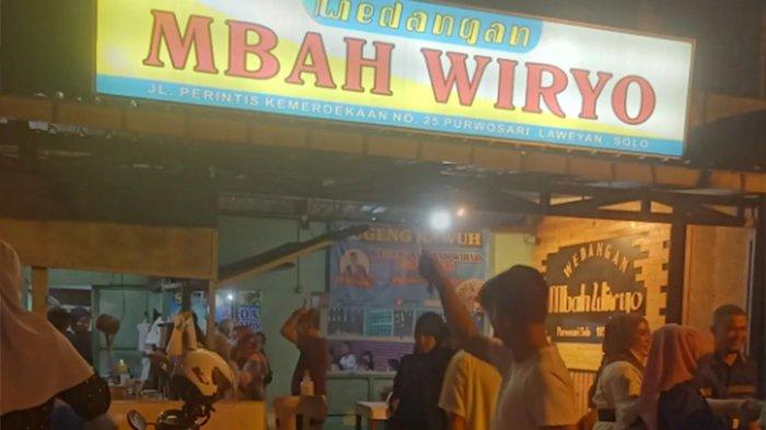 Wedangan Mbah Wiryo Solo