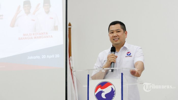 Ketua Umum Partai Perindo Hary Tanoesoedibjo saat memberikan kata sambutan di DPP Partai Perindo, Jalan Diponegoro, Menteng, Jakarta Pusat, Kamis (20/4/2017).