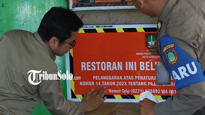 Badan Pendapatan Daerah (Bapenda) Solo melakukan operasi gabungan untuk menagih sejumlah wajib pajak yang menunggak pajak hingga puluhan juta, Kamis (19/12/2024).