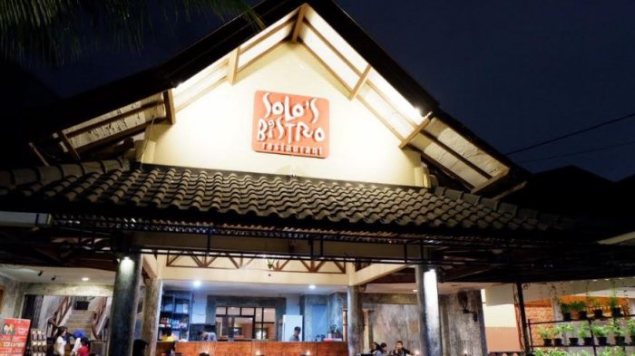 Suasana Solo's Bistro di Jl. Slamet Riyadi No 183 Solo