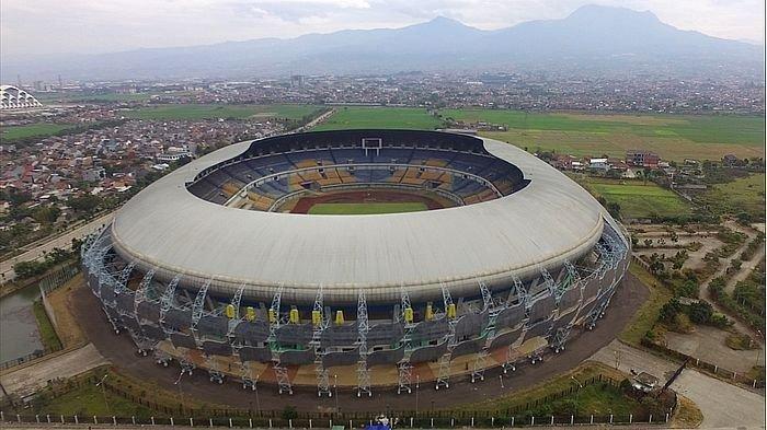 Penampakan Stadion GBLA dari atas saat bebersih Stadion GBLA, Sabtu (20/7/2019). Skuat Persib Bandung diketahui selama ini berlatih dengan menyewa Stadion Gelora Bandung Lautan Api