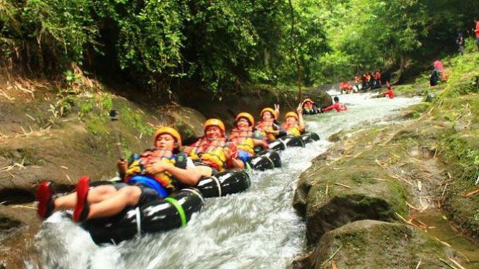 Tubing Pusur di Kabupaten Klaten, Jawa Tengah berhasil menjadikan Sungai Pusur kembali bersih dan menghidupkan ekonomi desa?.