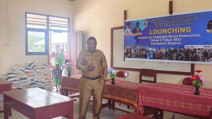 Kadis Ketahanan Pangan Kabupaten Maybrat Korneles Naa.