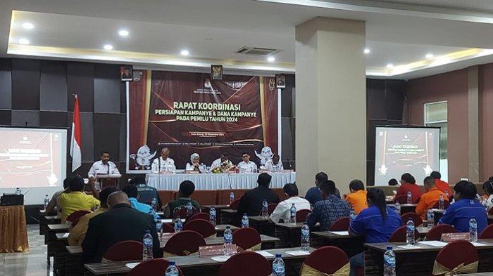 Komisi Pemilihan Umum (KPU) Provinsi Papua Barat Daya menggelar Rapat Persiapan Kampanye dan Dana Kampanye Pemilu 2024 di The Belagri Hotel, Kota Sorong, Kamis (23/11/2023).