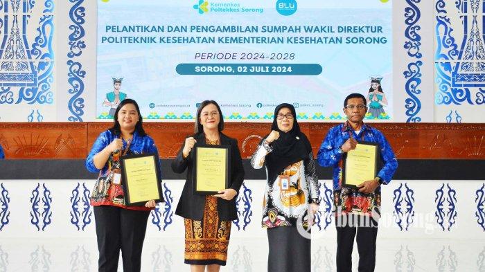 Direktur Poltekkes Kemenkes Sorong Butet Agustarika secara resmi melakukan pelantikan dan pengambilan sumpah terhadap Wakil Direktur Politeknik Kesehatan Kementerian Kesehatan Sorong Periode 2024-2028.