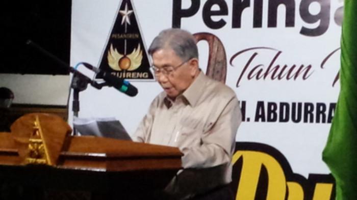 Kwik Kian Gie saat menyampaikan testimoni pada peringatan Haul Gus Dur ke-9 di Pesantren Tebuireng Jombang, Minggu (16/12/2018) malam. Kwik Kian Gie meninggal dunia di usia 90 tahun.