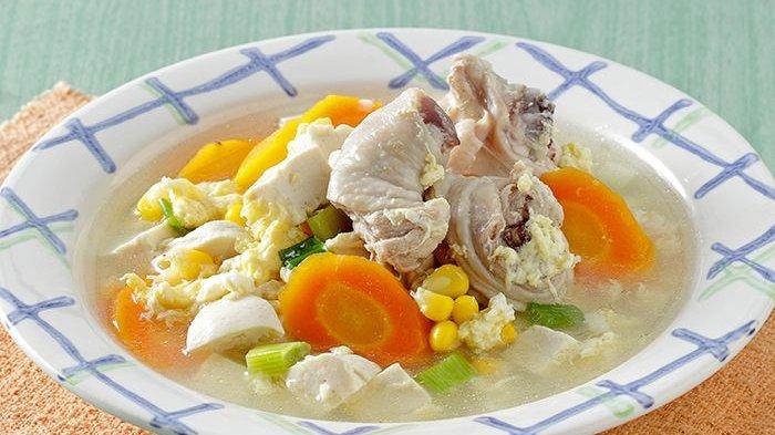 Resep membuat Sup Tahu Telur untuk menu makan siang keluarga.