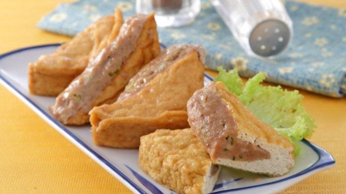Resep membuat tahu bakso untuk camilan renyah bersama keluarga di rumah.