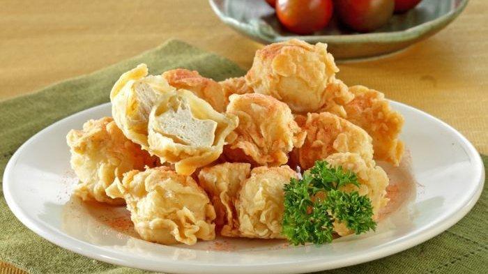 tahu pop, salah satu camilan yang terbuat dari tahu.