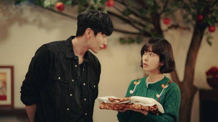 Cuplikan film serial drama korea 'Behind Your Touch (2023)' yang tayang di Netflix.