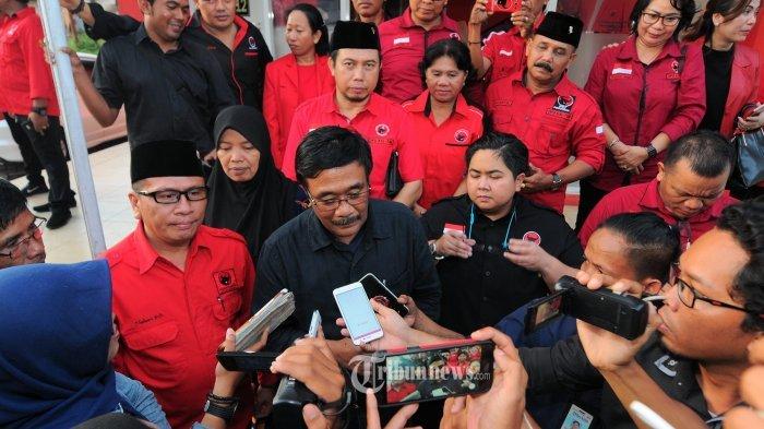 Djarot Syaiful Hidayat memberikan keterangan pers kepada wartawan beberapa waktu lalu.(Ist)
