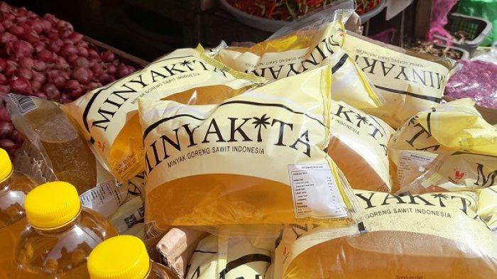 Minyakita di Pasar Tradisional Mamuju (Pasar Baru Mamuju) Jl Andi Makassau, Kelurahan Karema, Mamuju, menipis.