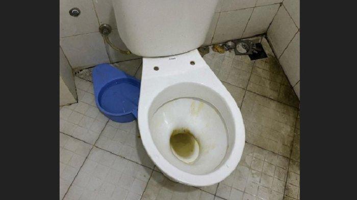 Penampakan WC RS Pratama Wonomulyo dikeluhkan keluarga pasien