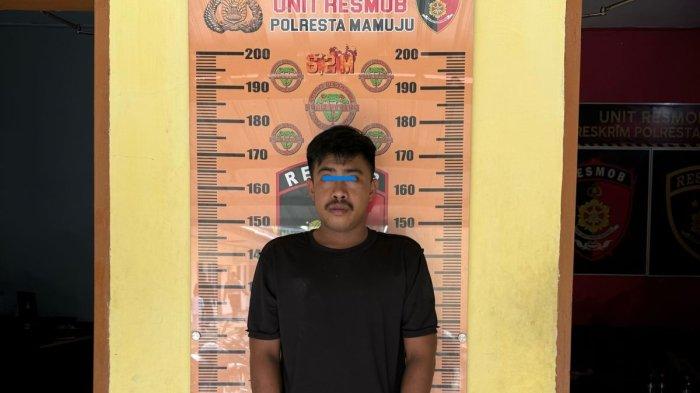 PELAKU PERSETUBUHAN - Seorang pria berinisial TH (25) diamankan Satuan Reserse Kriminal (Satreskrim) Polresta Mamuju di Lingkungan Tambi, Kelurahan Mamuju, Kecamatan Mamuju, Kabupaten Mamuju,Rabu (2/7/2025) subuh dini hari.Kini TH meringkuk di sel tahanan Polresta Mamuju