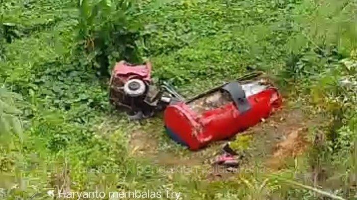 Truk tangki CPO jatuh ke jurang di Karossa, Mamuju Tengah, Kamis dini hari